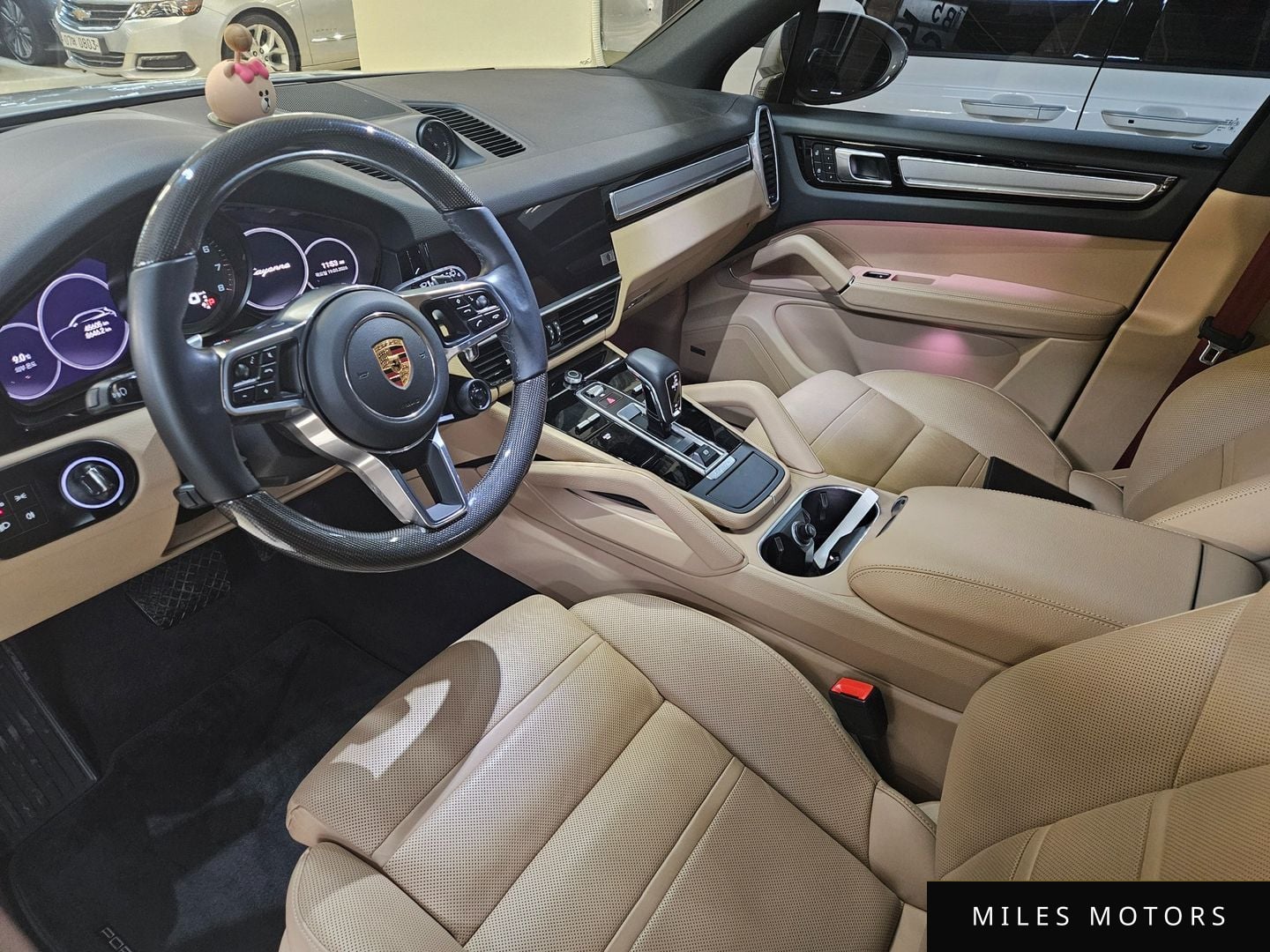 Porsche Cayenne 2023 — миниатюра 5