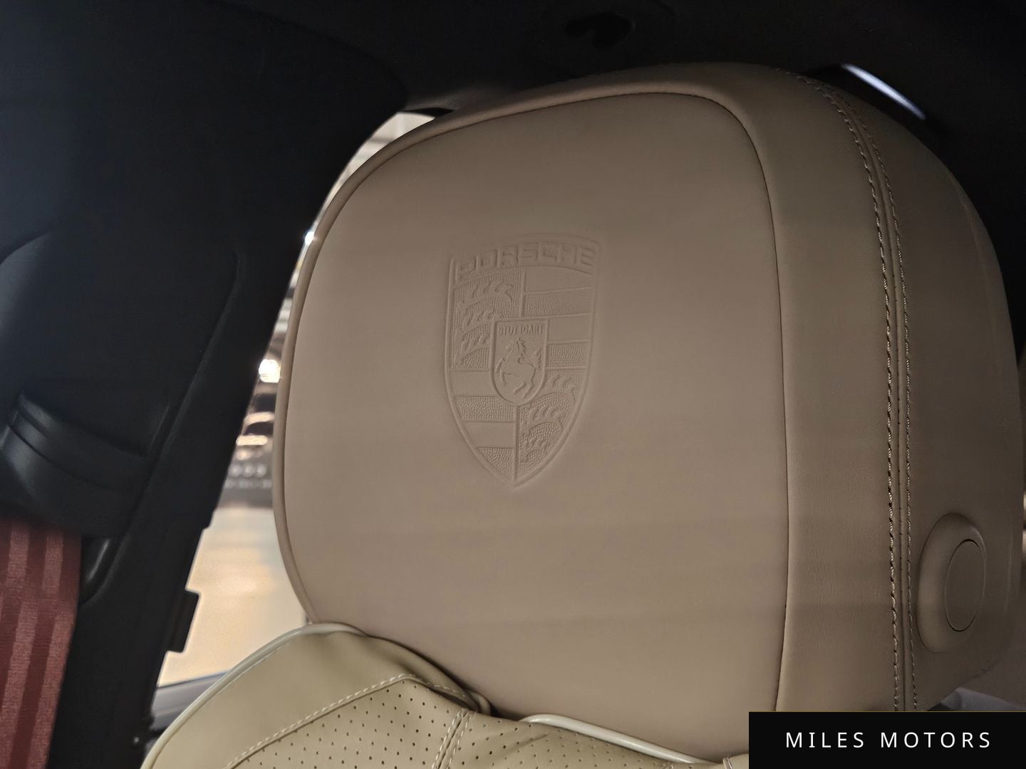 Porsche Cayenne 2023 — миниатюра 8