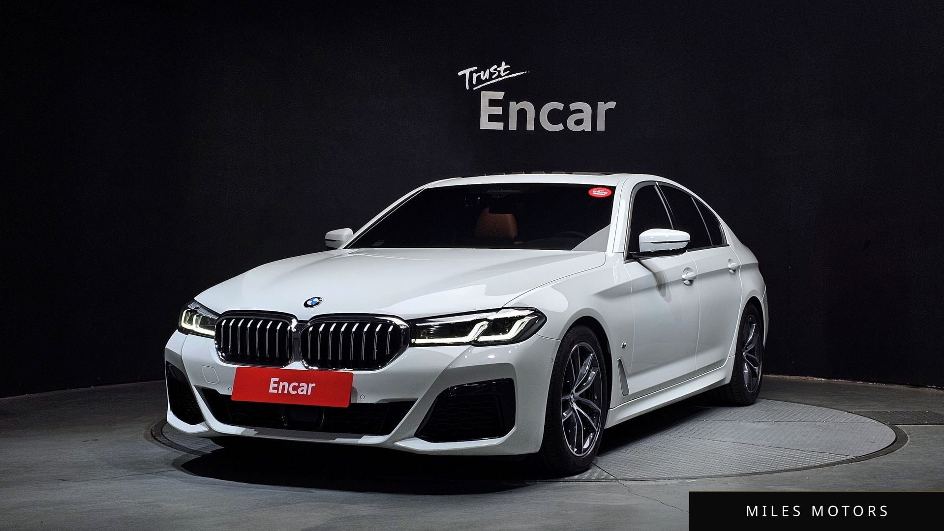 BMW 5 Series (G30) 2021 — фото 1 из 12