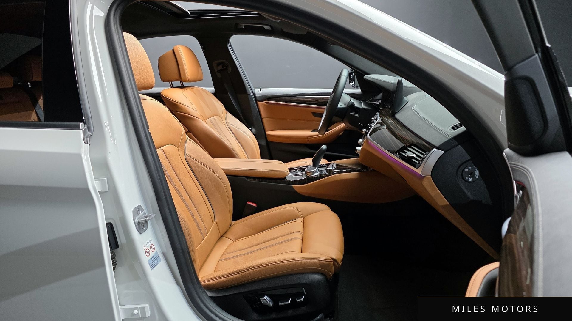 BMW 5 Series (G30) 2021 — миниатюра 10