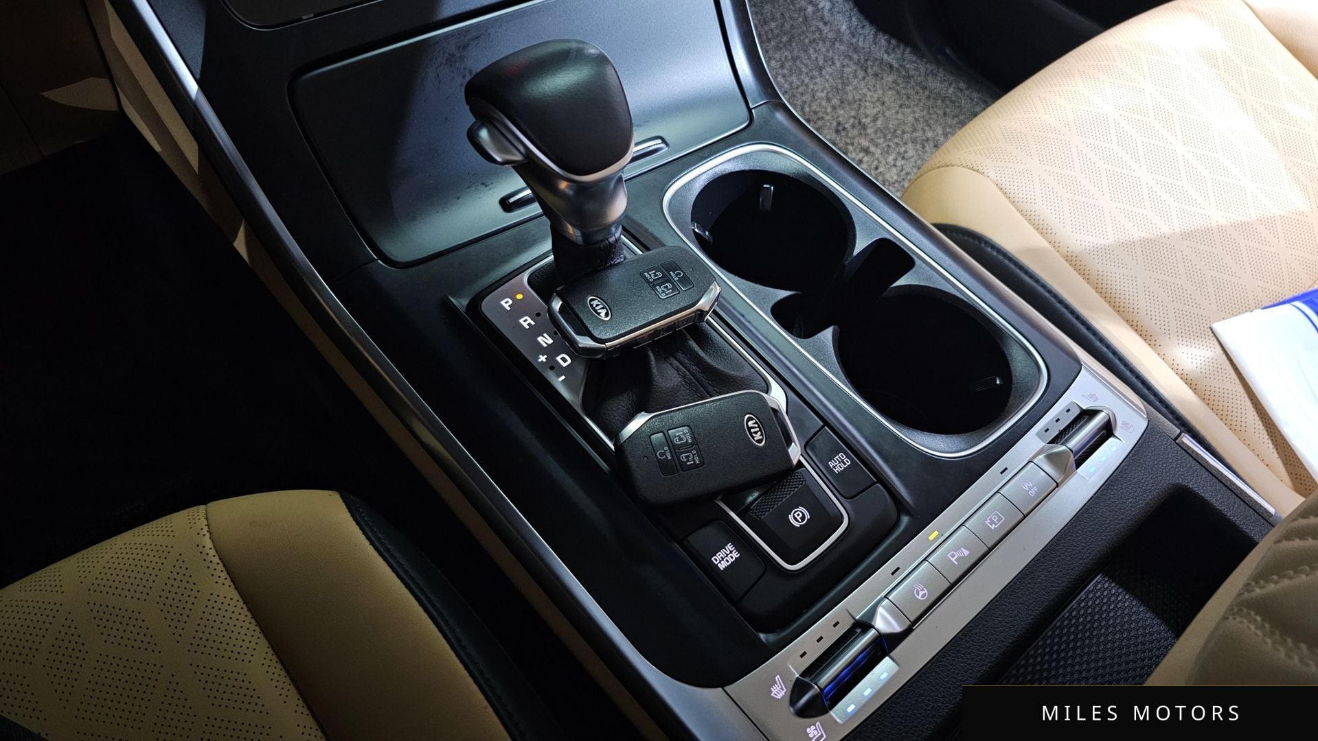 Kia Carnival 2021 — миниатюра 8