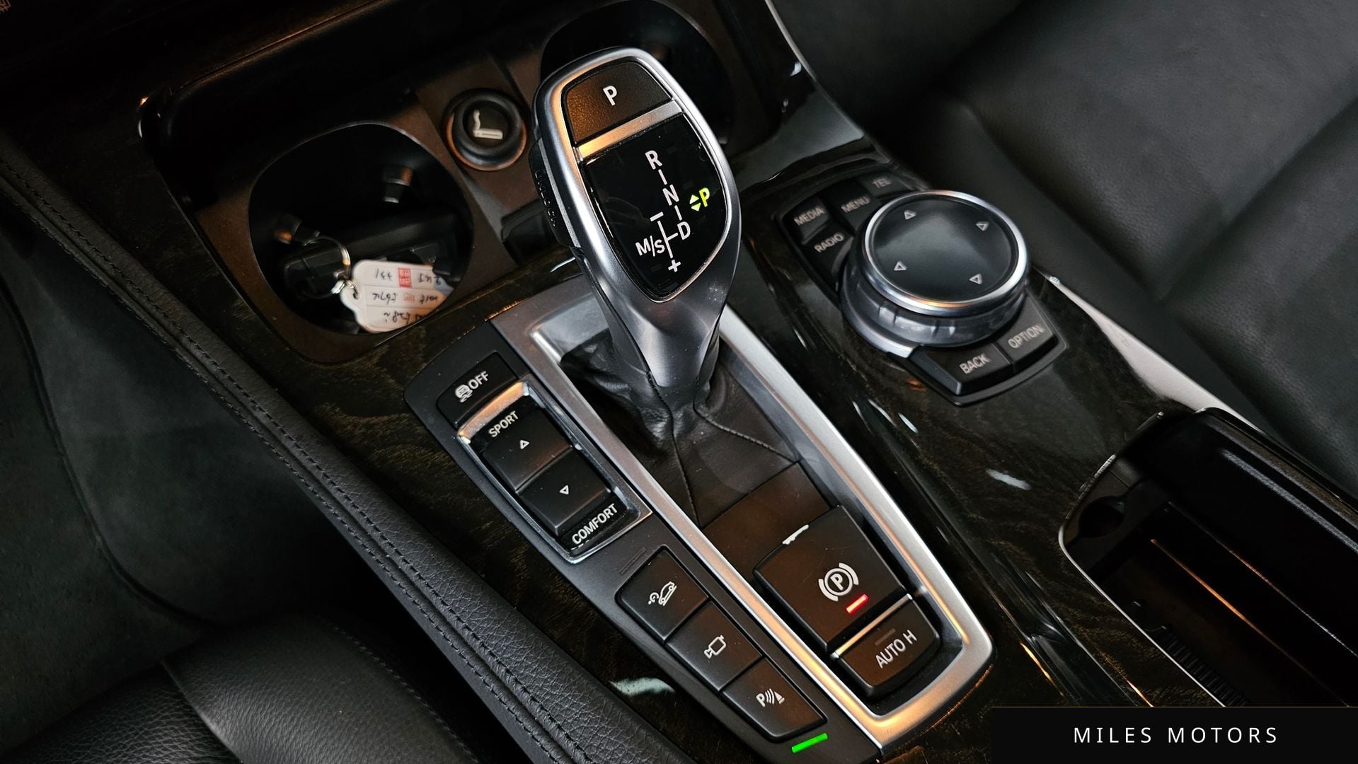 BMW 5 Series (F10) 2015 — миниатюра 9