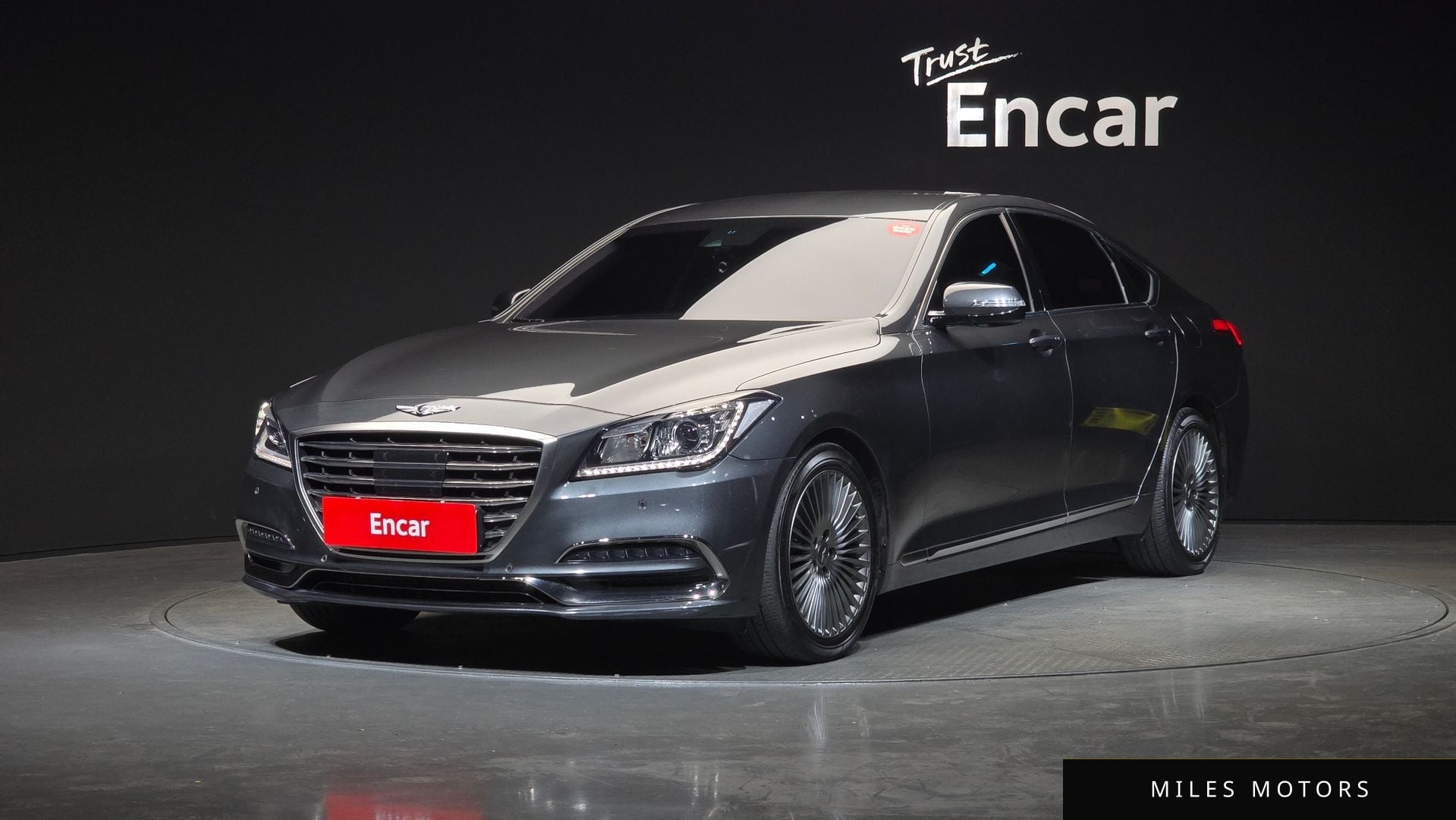 Genesis G80 2019 — фото 1 из 12
