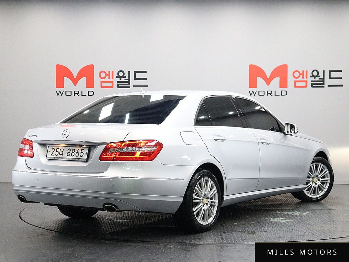 Mercedes-Benz E-Class W212 2010 — миниатюра 5