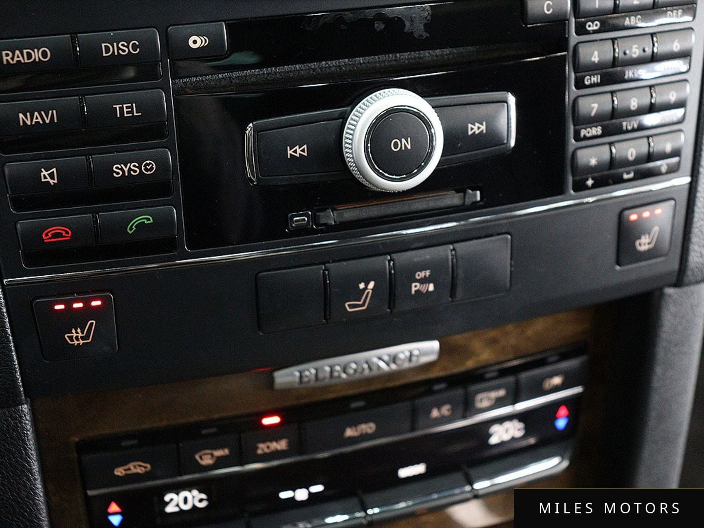 Mercedes-Benz E-Class W212 2010 — миниатюра 11