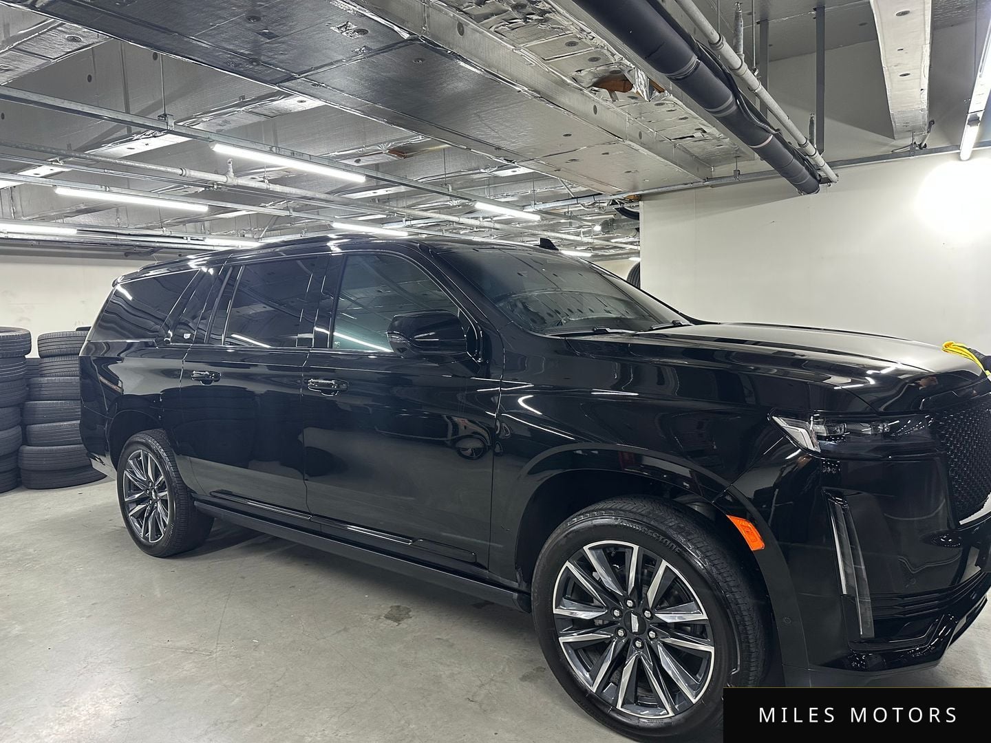 Cadillac Escalade 2023 — миниатюра 2