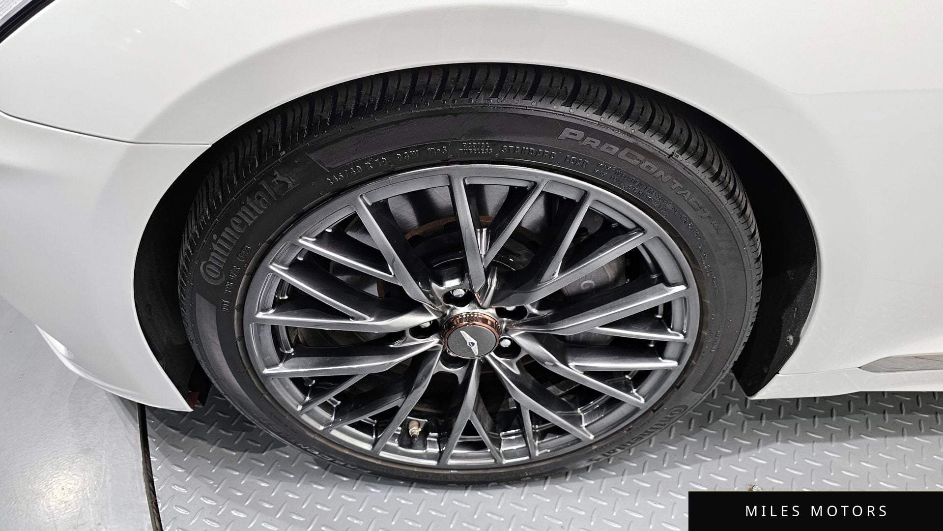 Genesis G80 2017 — миниатюра 5