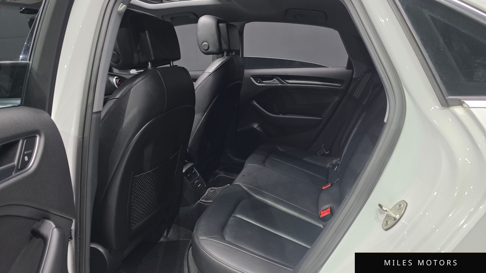 Audi A3 2018 — миниатюра 12