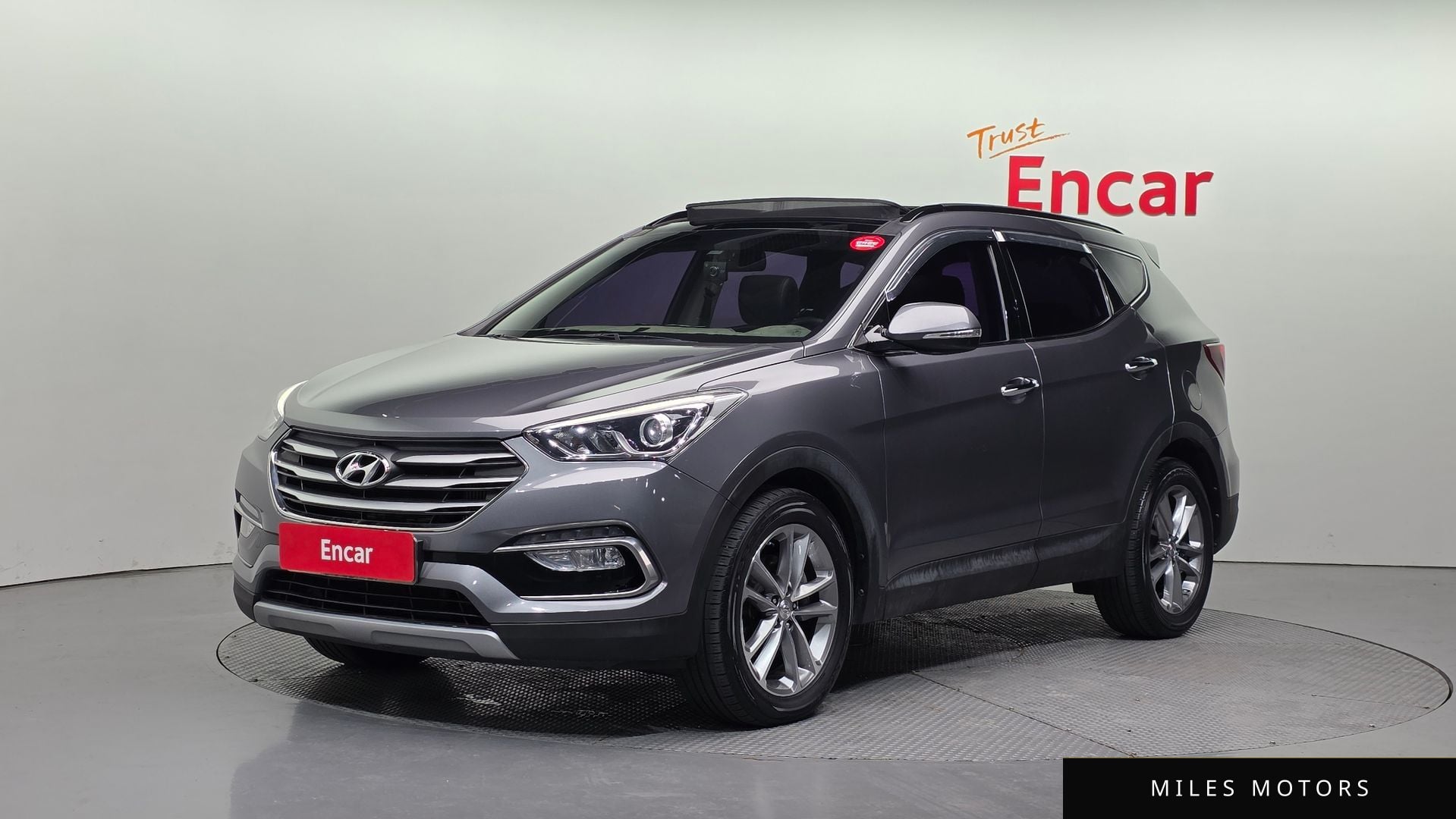 Hyundai Santafe 2016 — фото 1 из 12