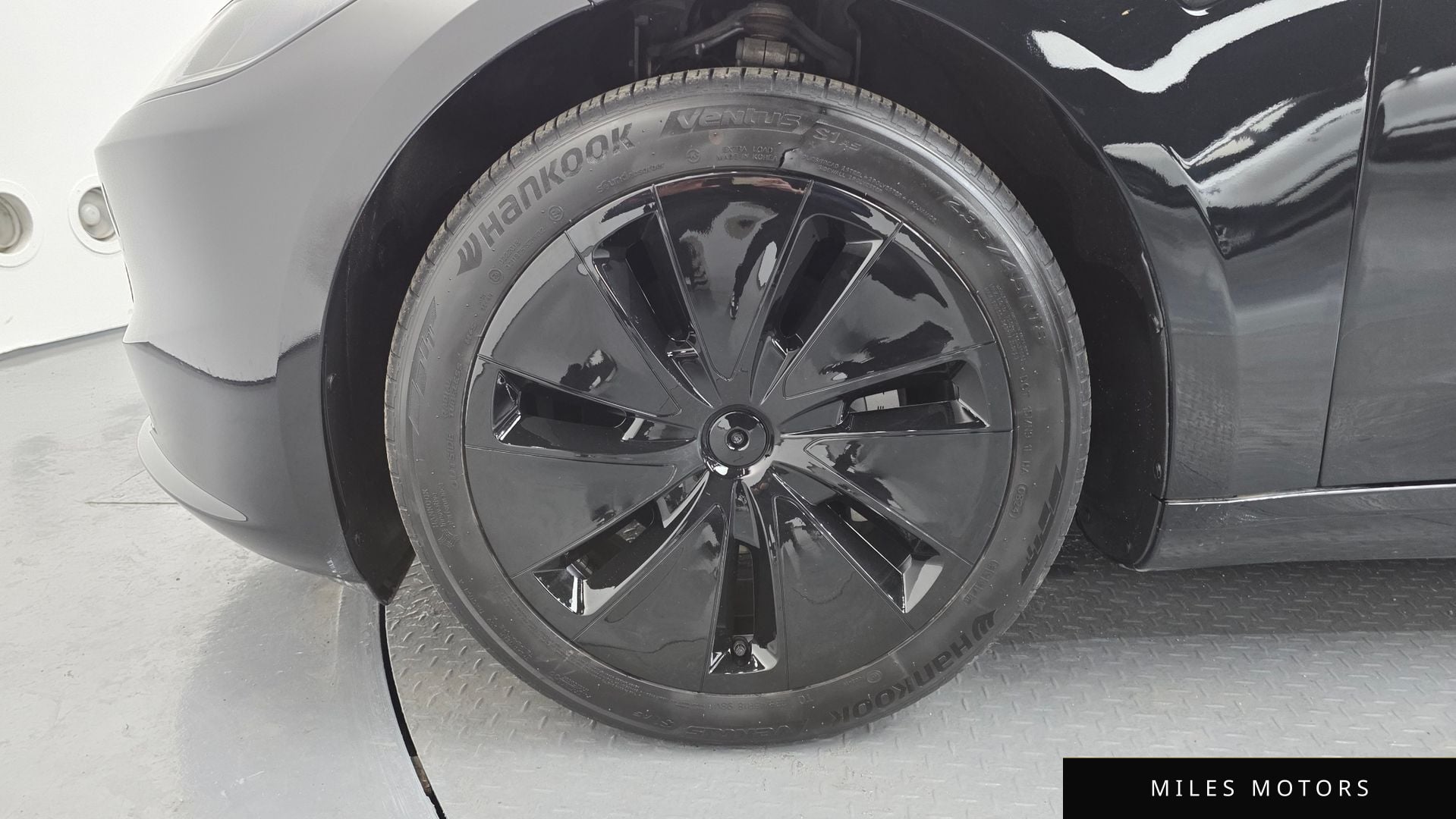 Tesla 모델 3 2024 — миниатюра 5