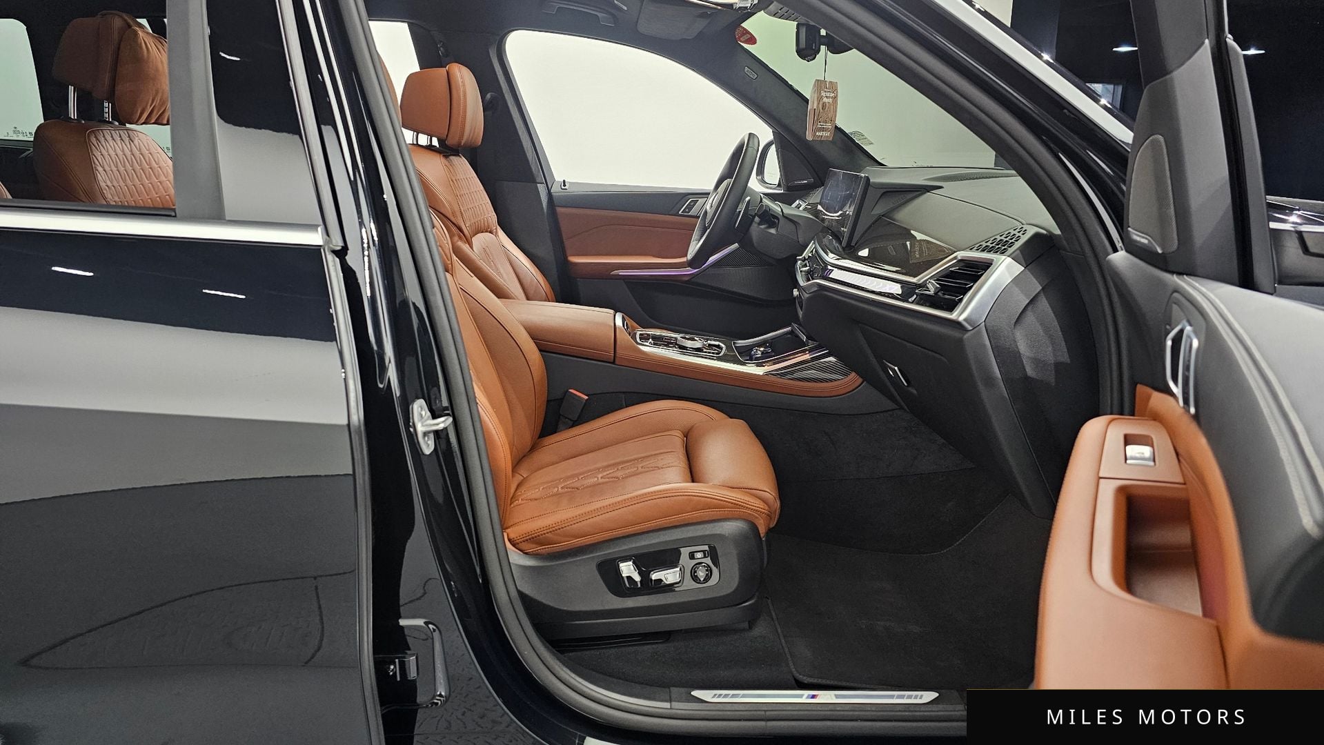 BMW X7 (G07) 2025 — миниатюра 10
