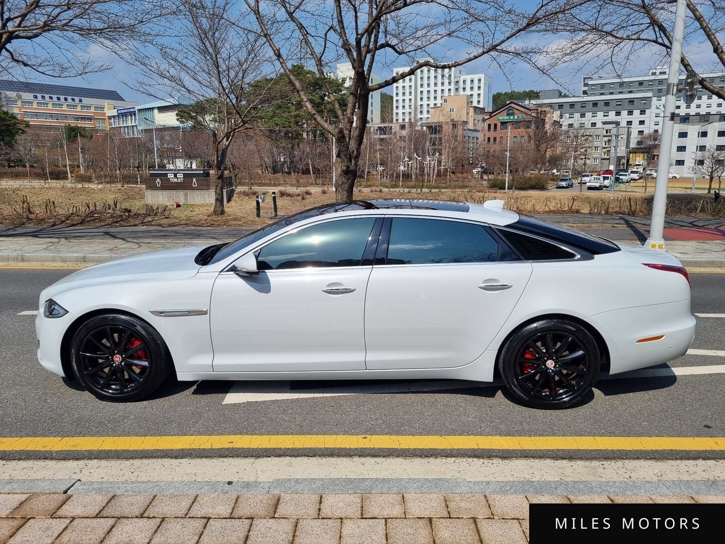 Jaguar All New XJ 2016 — миниатюра 3