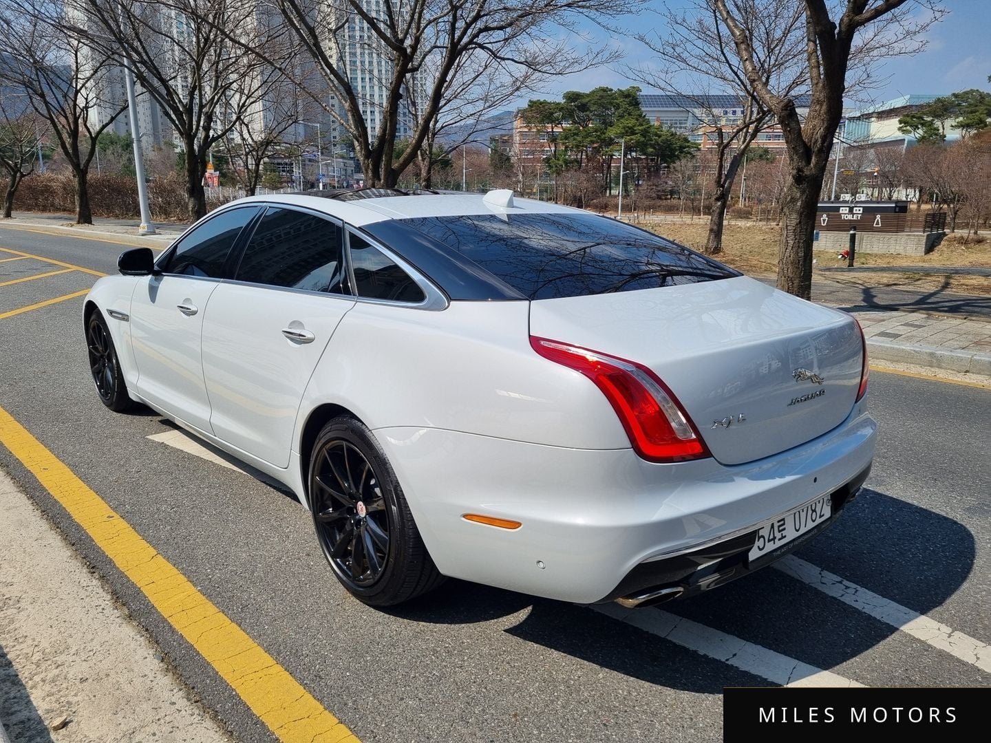 Jaguar All New XJ 2016 — миниатюра 4