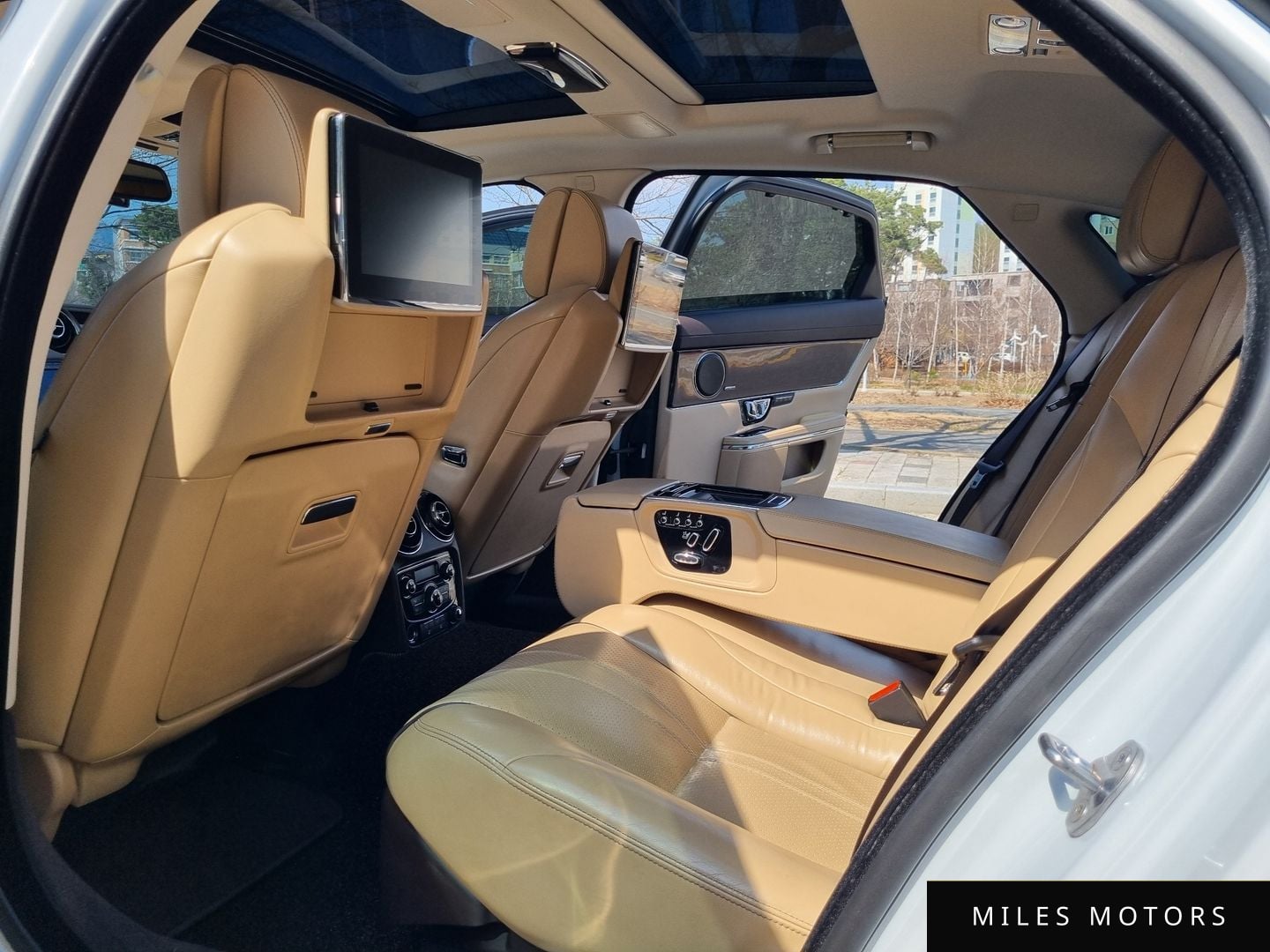 Jaguar All New XJ 2016 — миниатюра 11