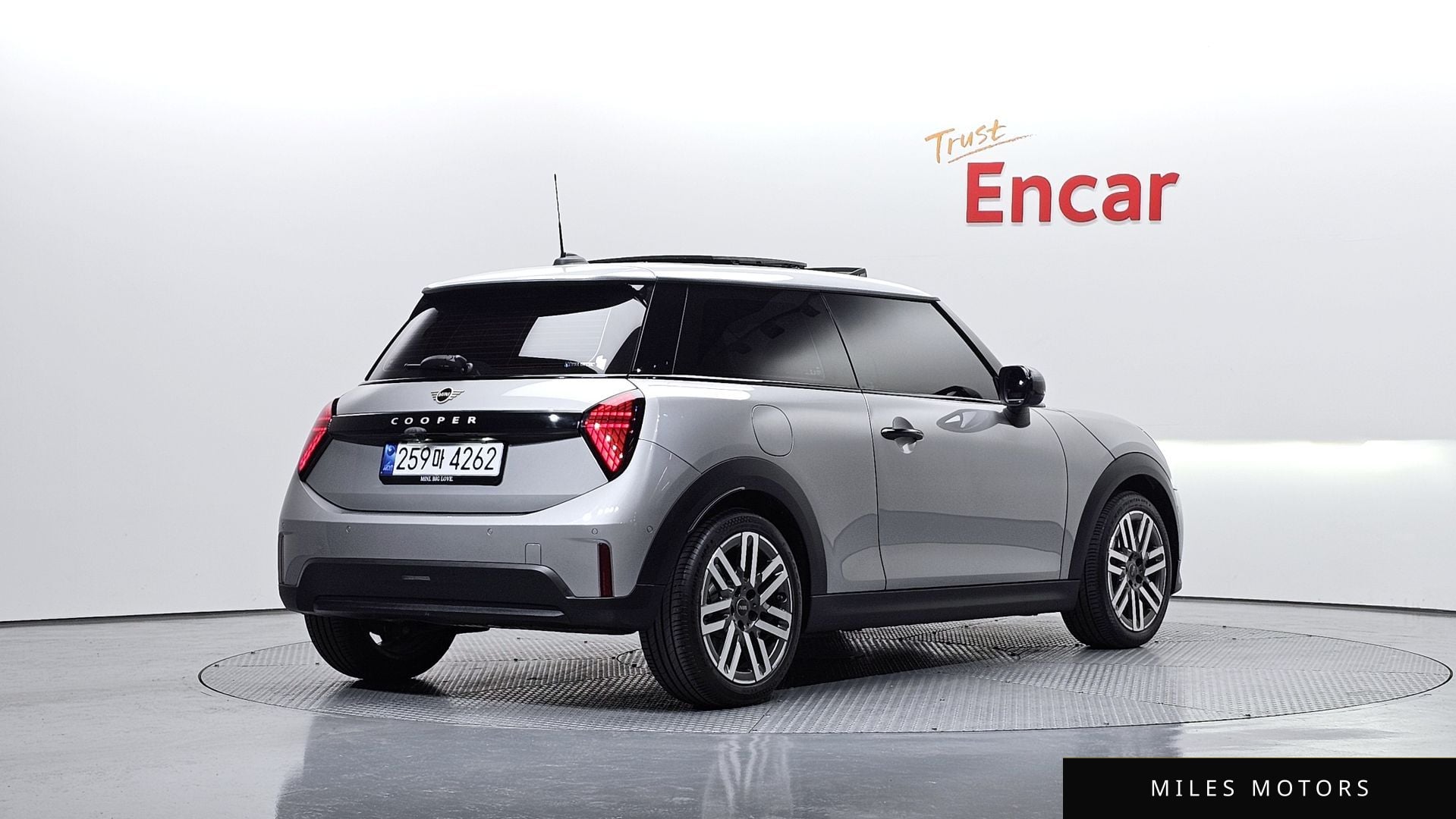 MINI Cooper 2025 — миниатюра 2