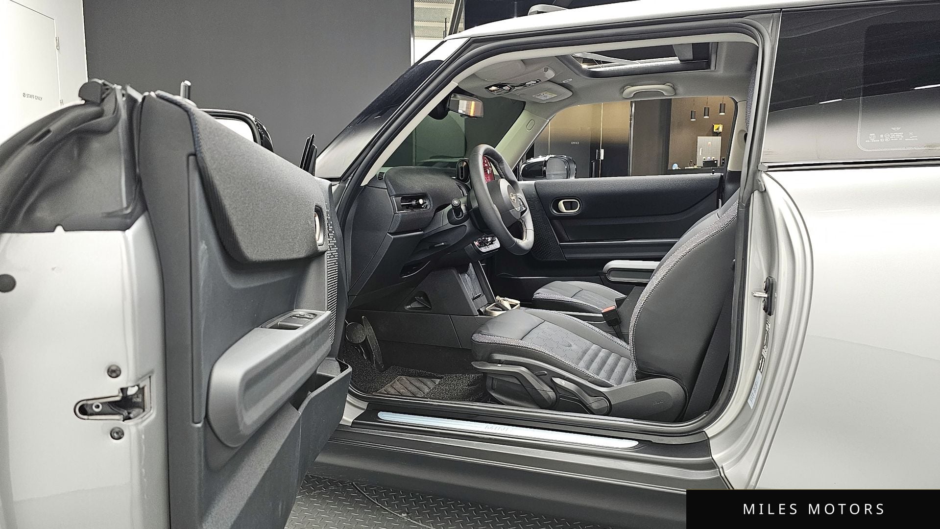 MINI Cooper 2025 — миниатюра 10