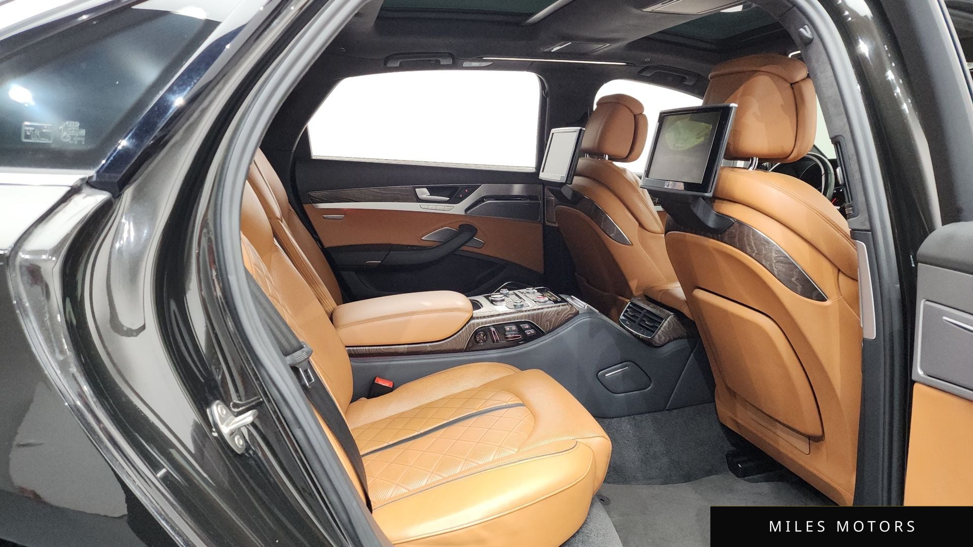 Audi A8 2016 — миниатюра 12
