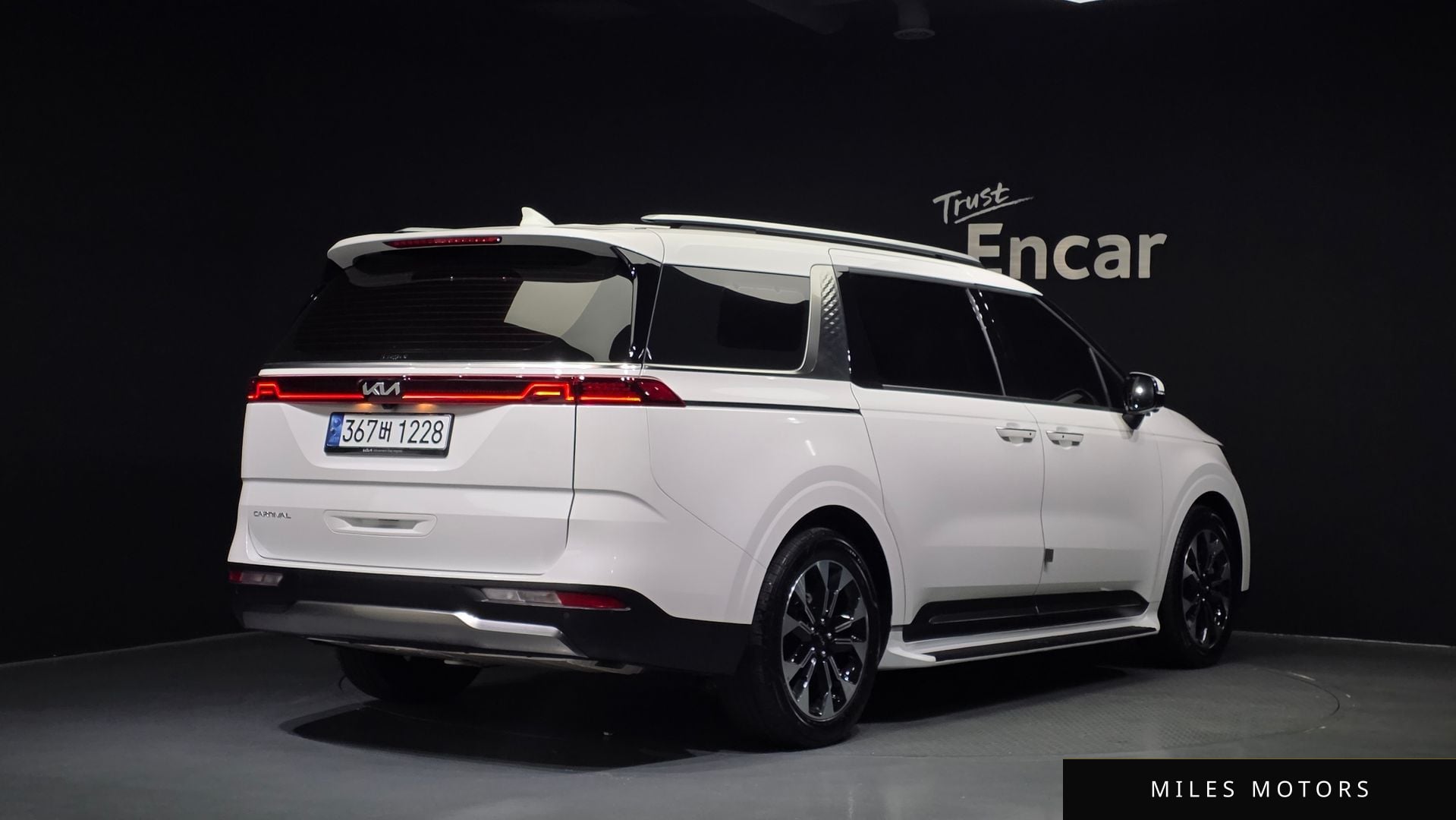 Kia Carnival 2022 — миниатюра 2