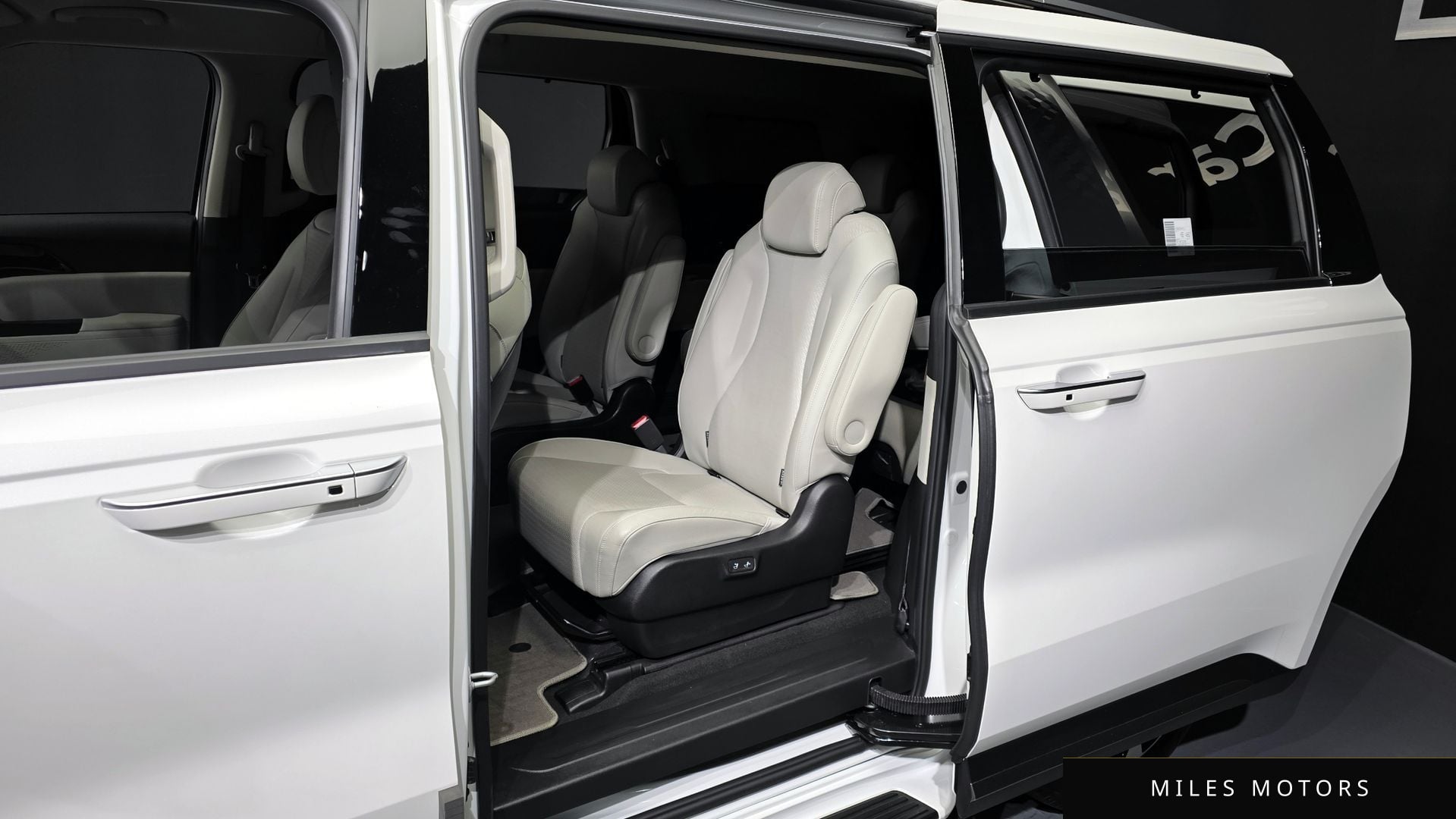 Kia Carnival 2022 — миниатюра 11