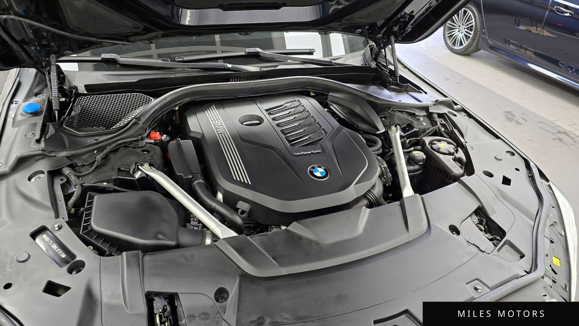 BMW 7 Series (G11) 2022 — миниатюра 6
