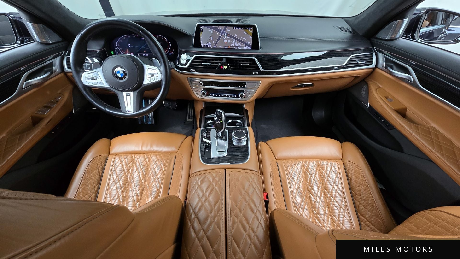 BMW 7 Series (G11) 2022 — миниатюра 7