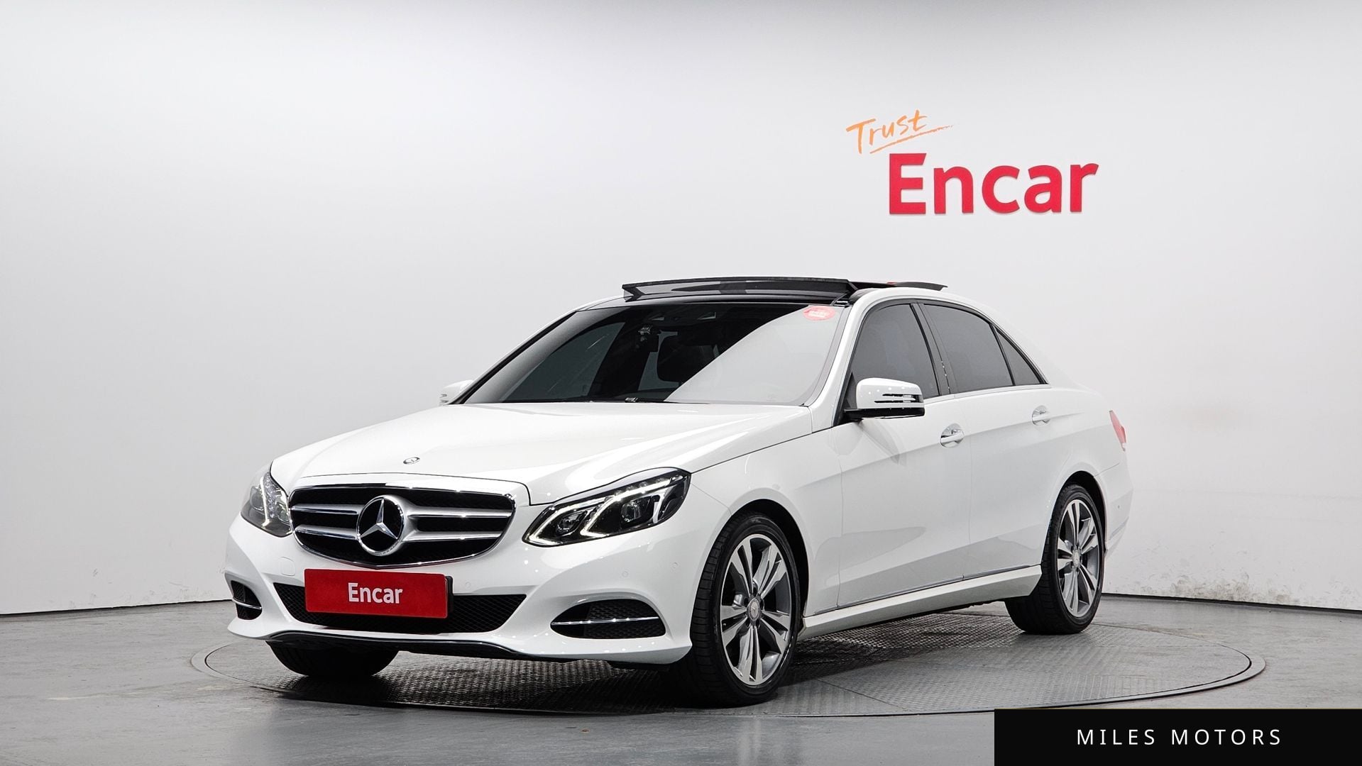 Mercedes-Benz E-Class W212 2014 — фото 1 из 12