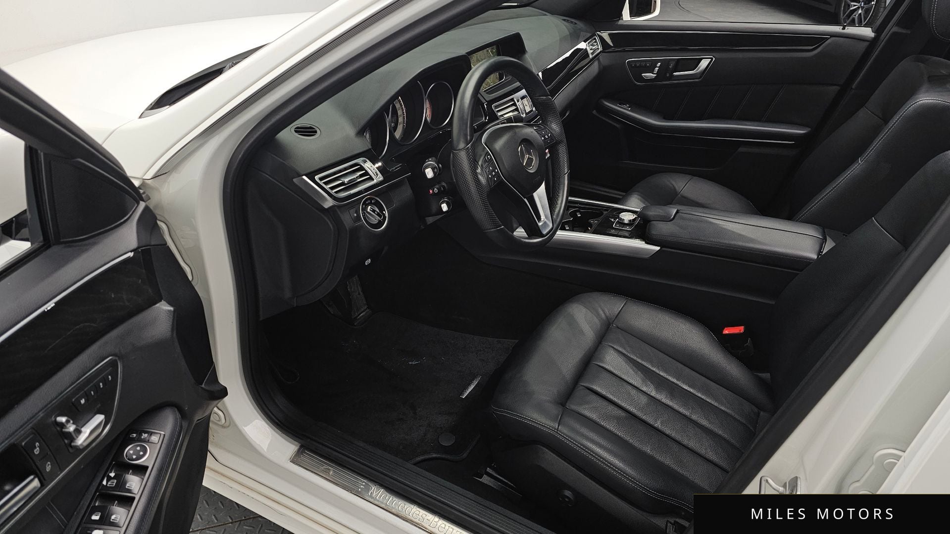 Mercedes-Benz E-Class W212 2014 — миниатюра 11