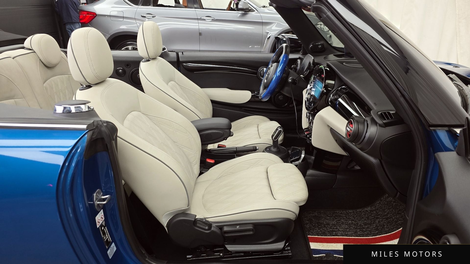 MINI Cooper Convertible 2023 — миниатюра 10