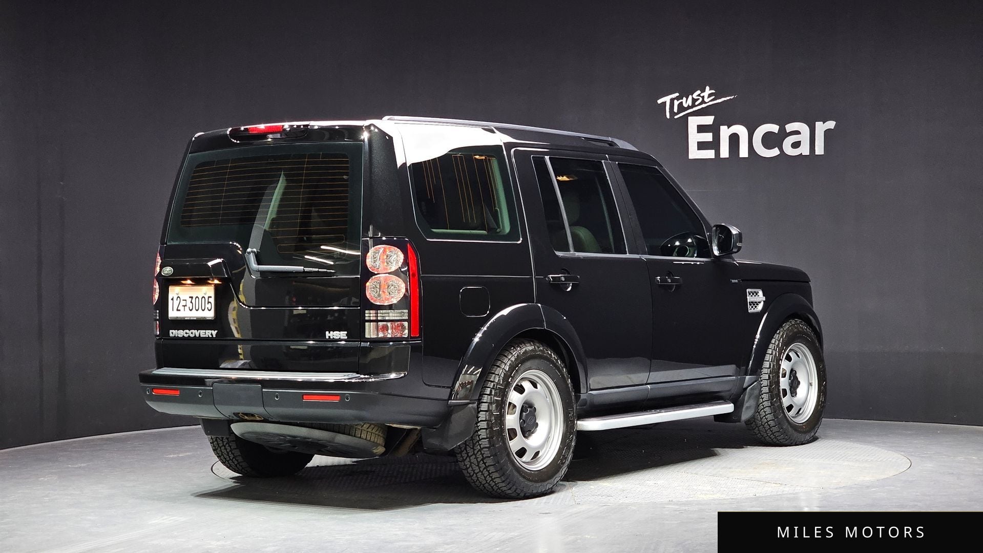 Land Rover Discovery 2016 — миниатюра 2