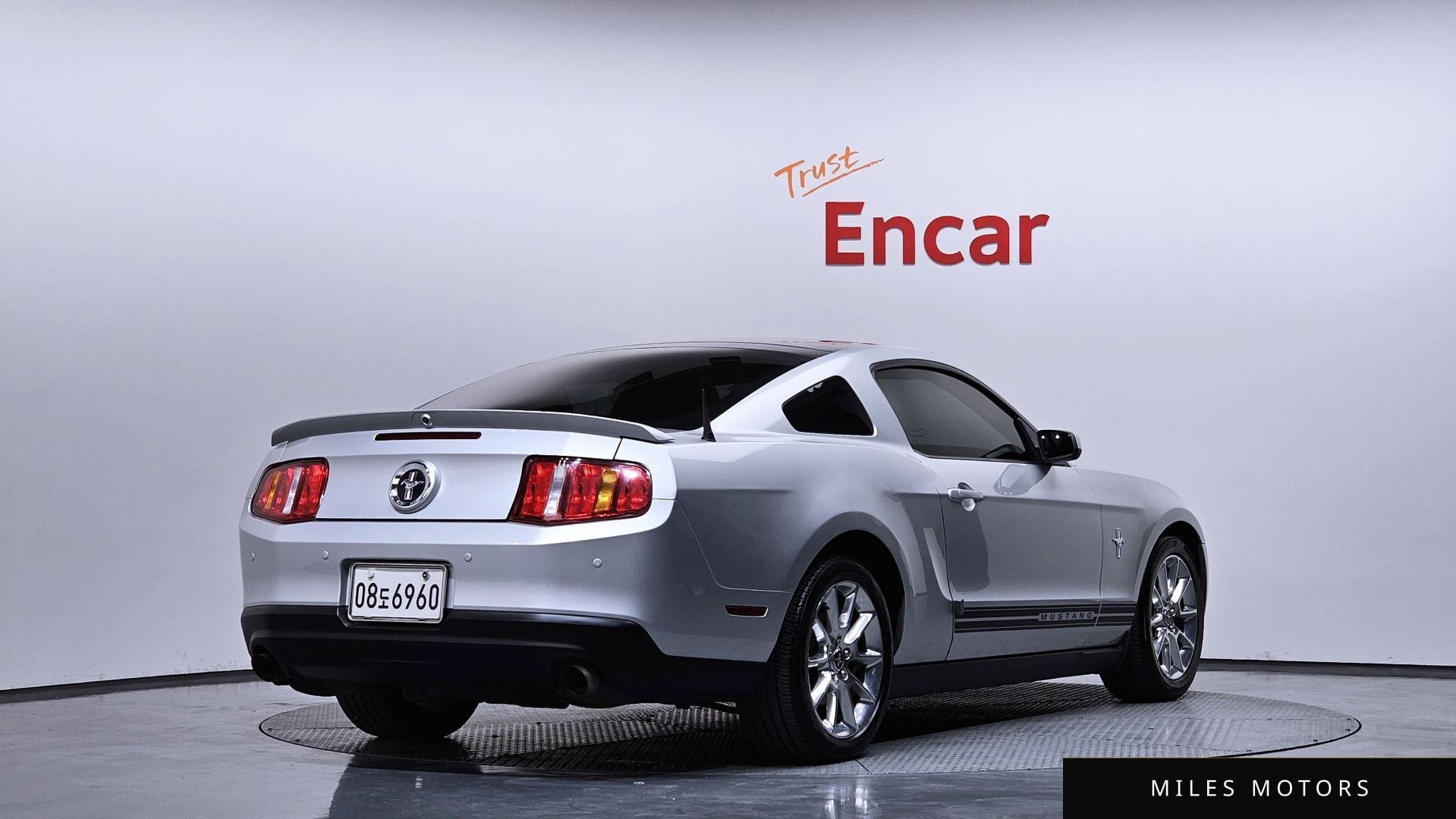 Ford 머스탱 2011 — миниатюра 2