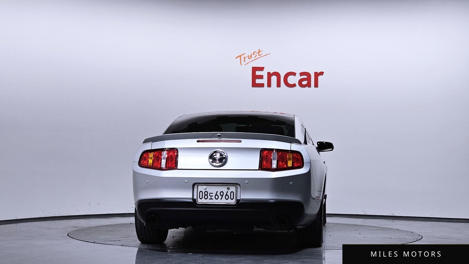 Ford 머스탱 2011 — миниатюра 4