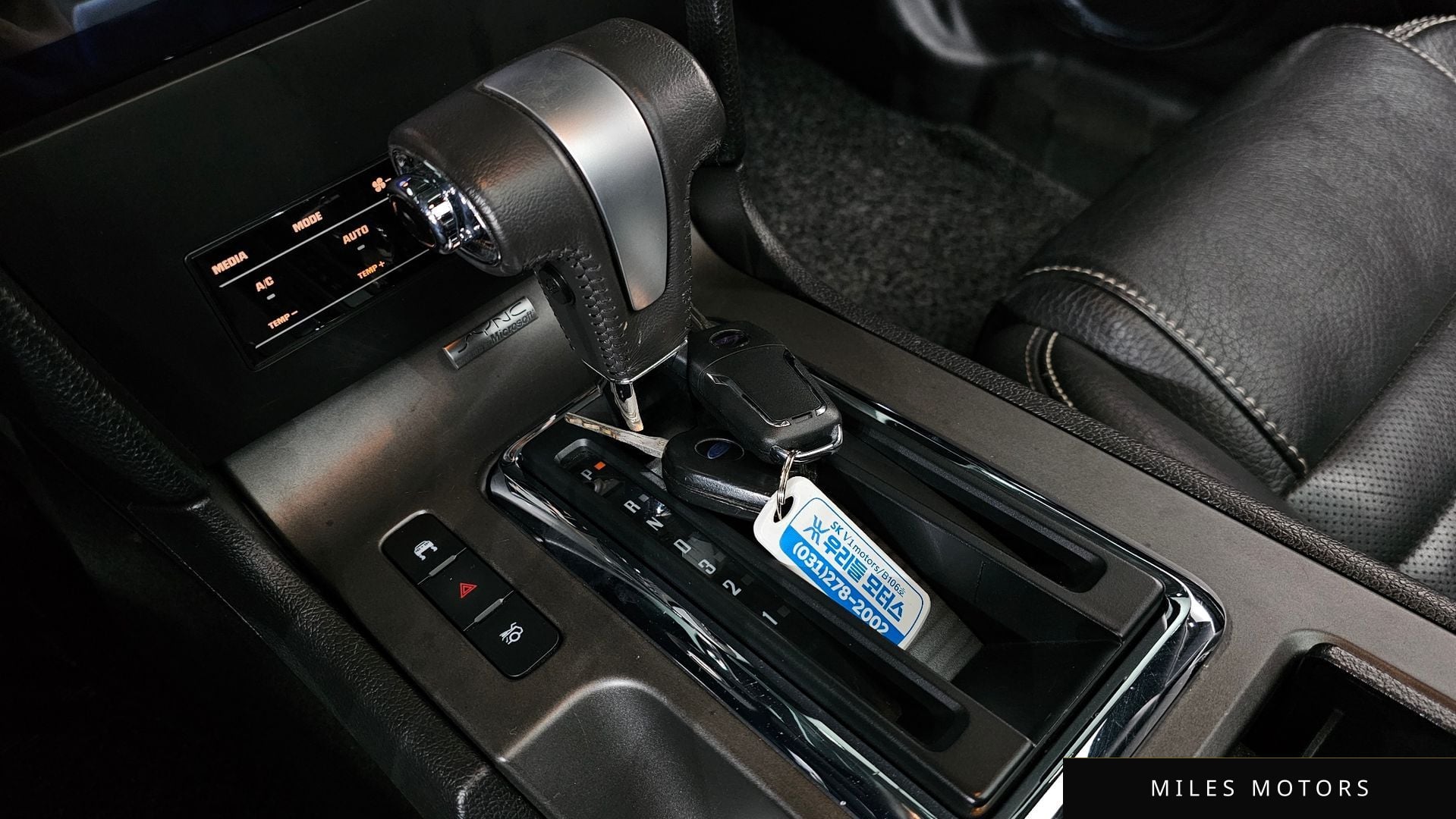 Ford 머스탱 2011 — миниатюра 9
