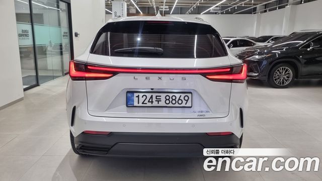 Лексус NX350h 2025 — миниатюра 4