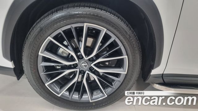 Лексус NX350h 2025 — миниатюра 5