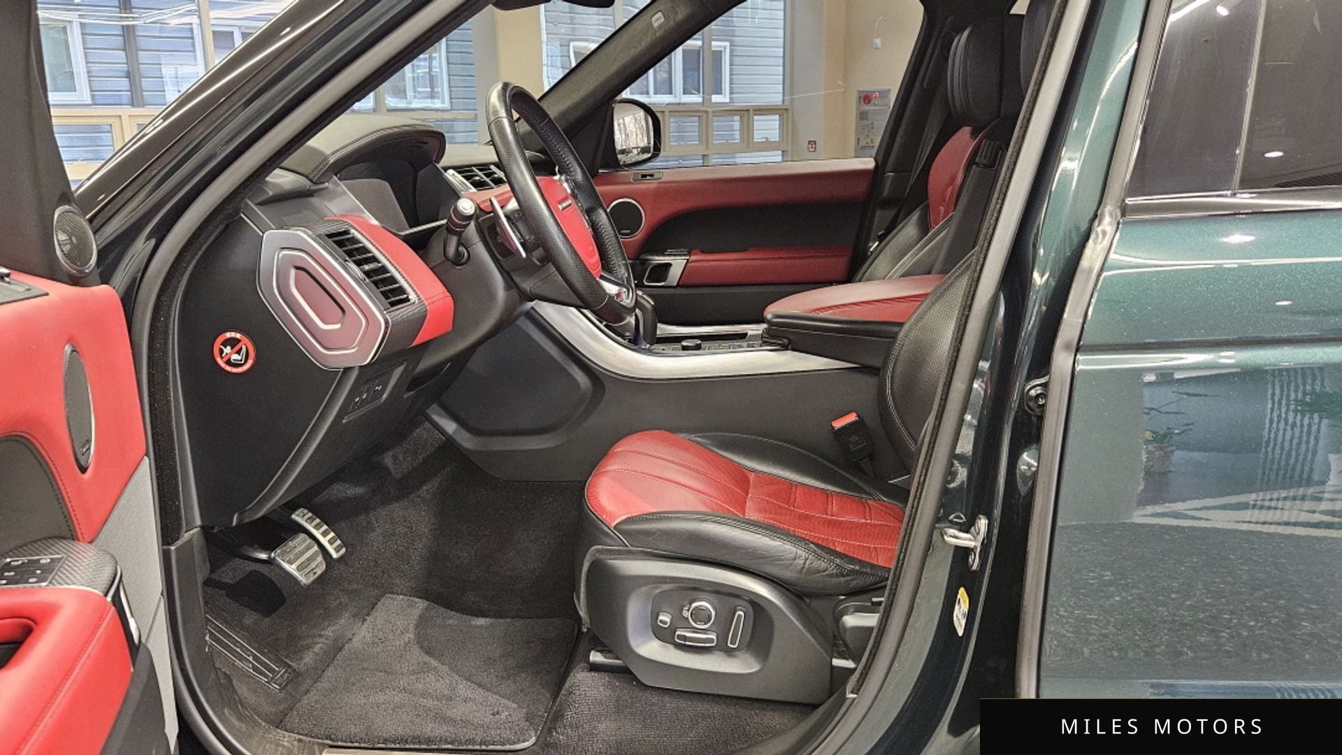 Land Rover Range Rover Sport 2017 — миниатюра 10