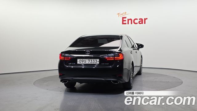 Лексус ES350 2017 — миниатюра 4