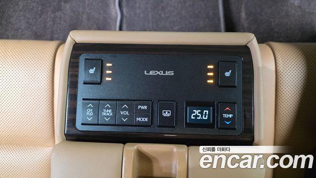 Лексус ES350 2017 — миниатюра 18