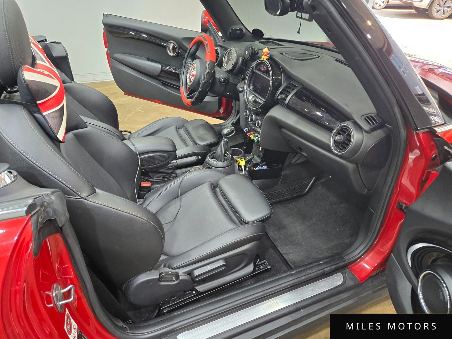 MINI Cooper Convertible 2016 — миниатюра 9