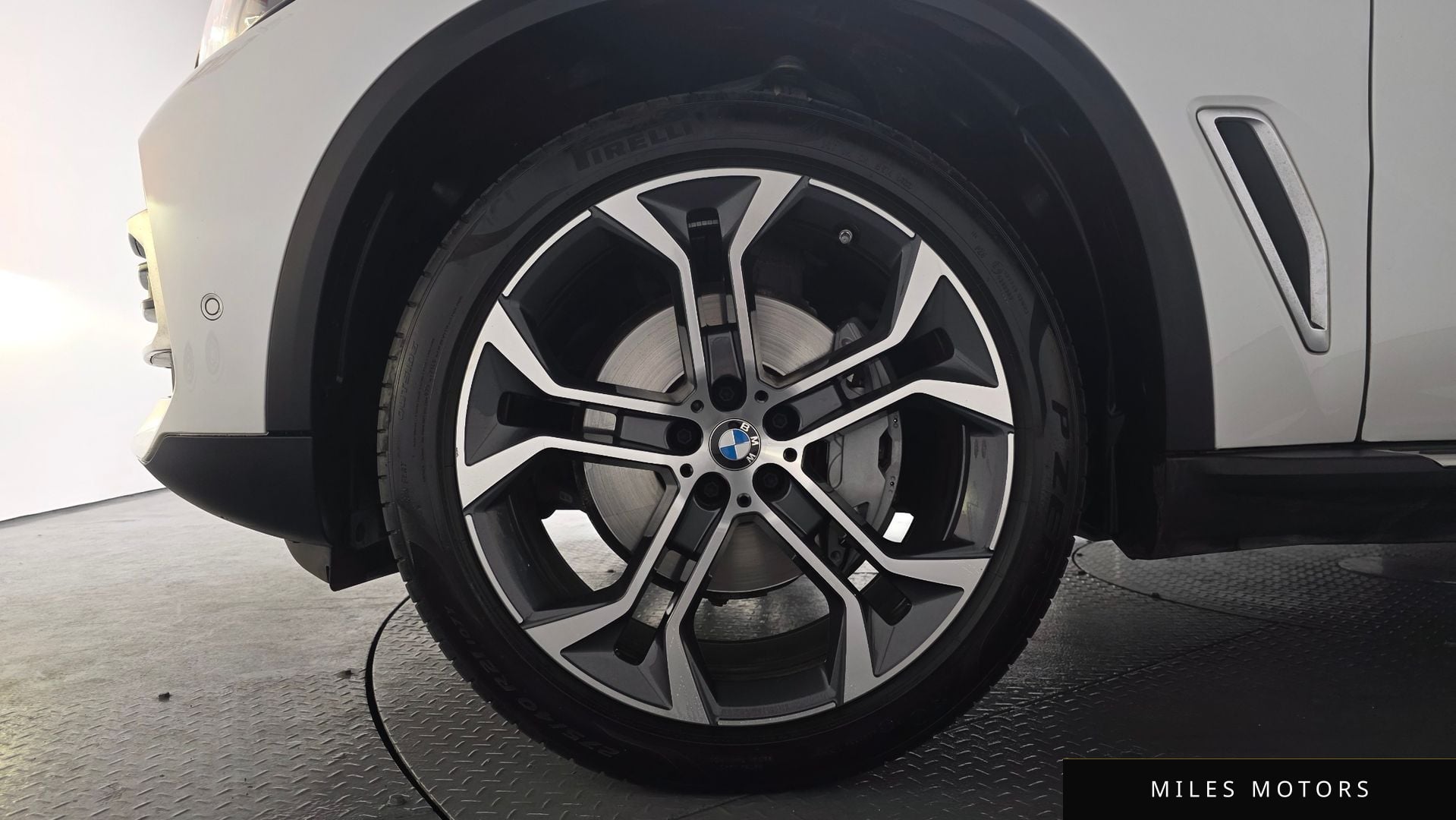 BMW X5 (G05) 2023 — миниатюра 4
