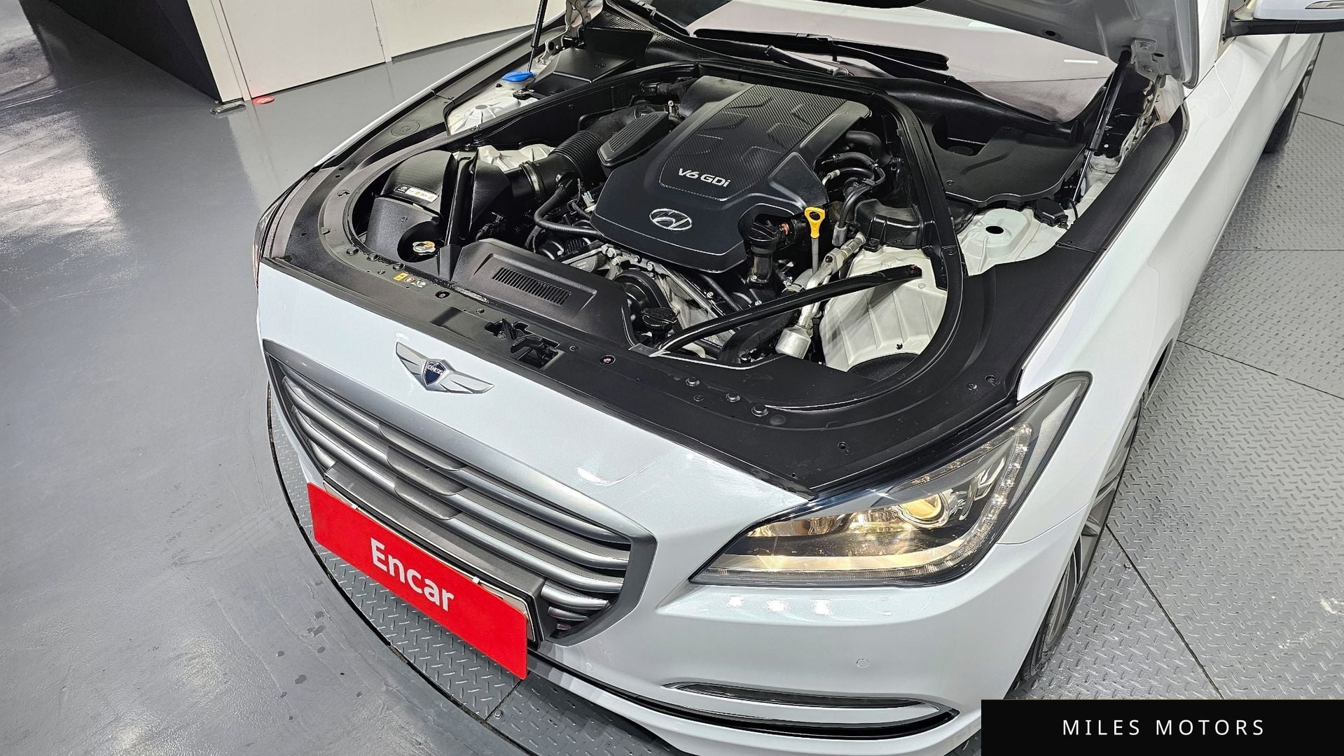 Hyundai Genesis 2015 — миниатюра 6