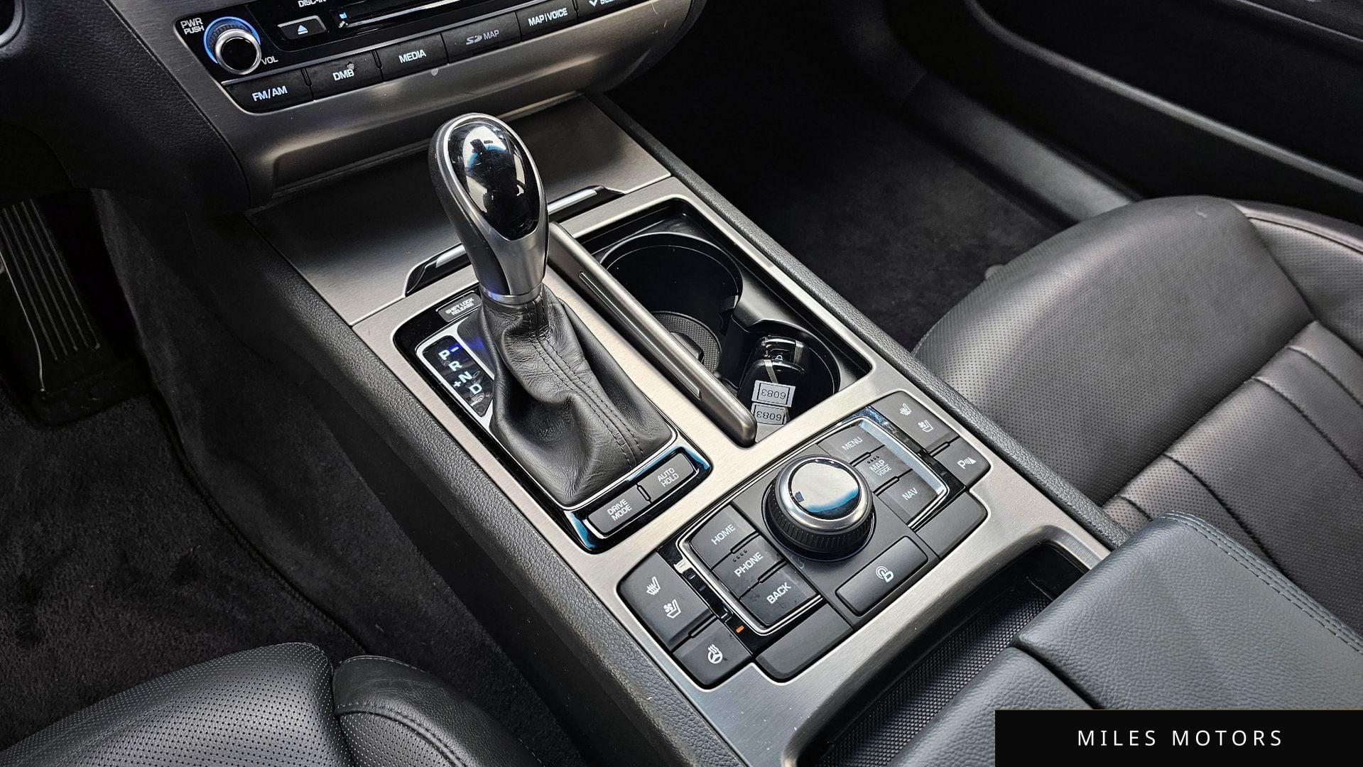 Hyundai Genesis 2015 — миниатюра 9