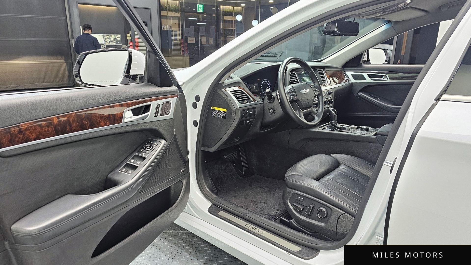 Hyundai Genesis 2015 — миниатюра 11