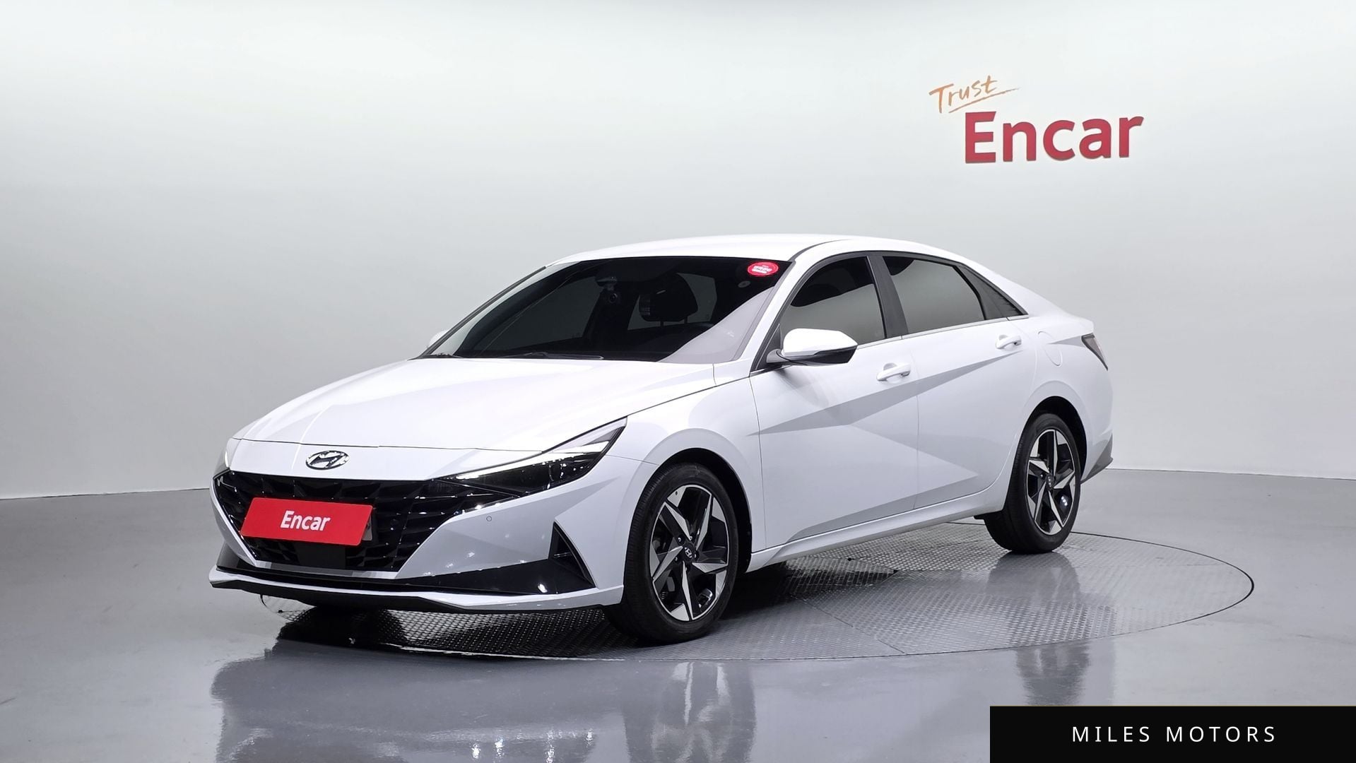 Hyundai AVANTE 2021 — фото 1 из 12