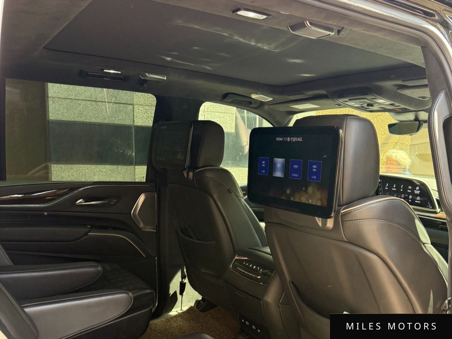 Cadillac Escalade 2022 — миниатюра 6
