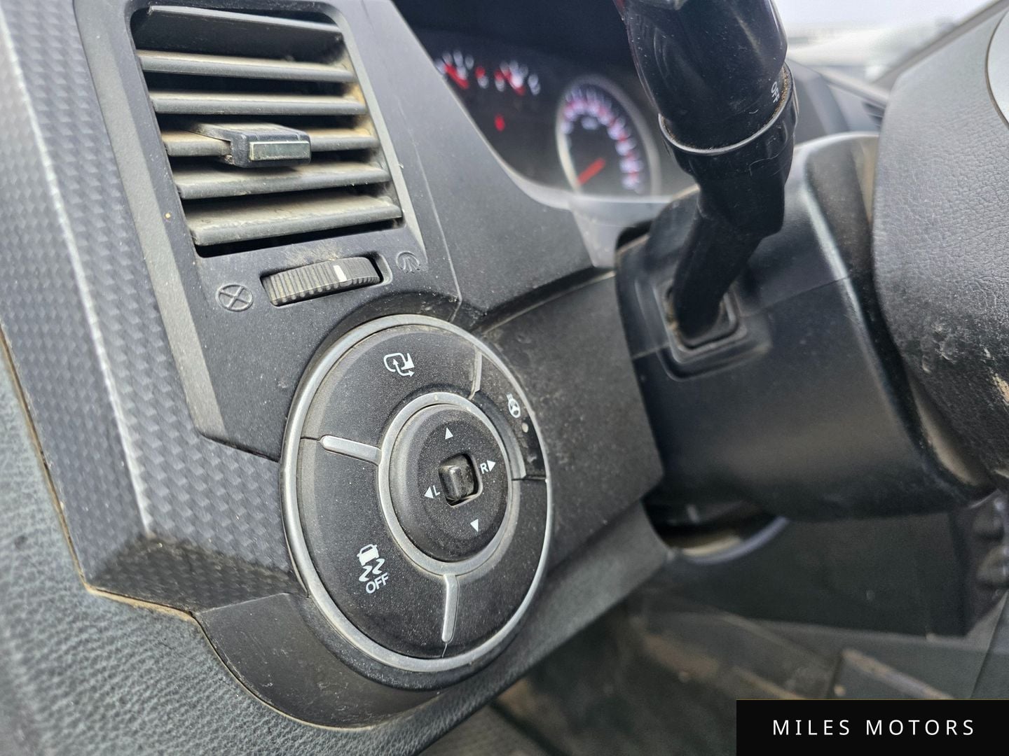KG Mobility KORANDO 2015 — миниатюра 10