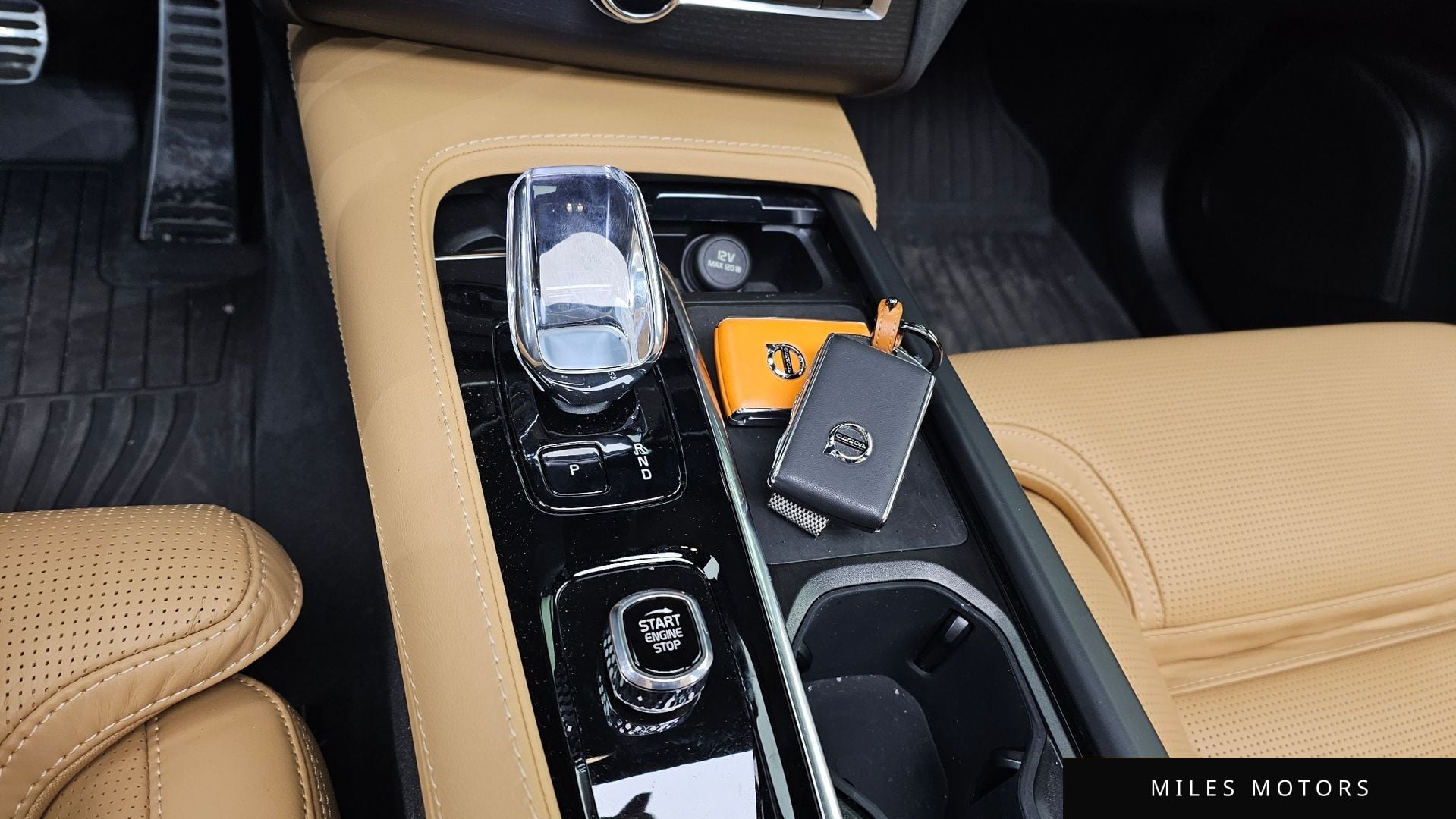 Volvo XC90 2024 — миниатюра 8