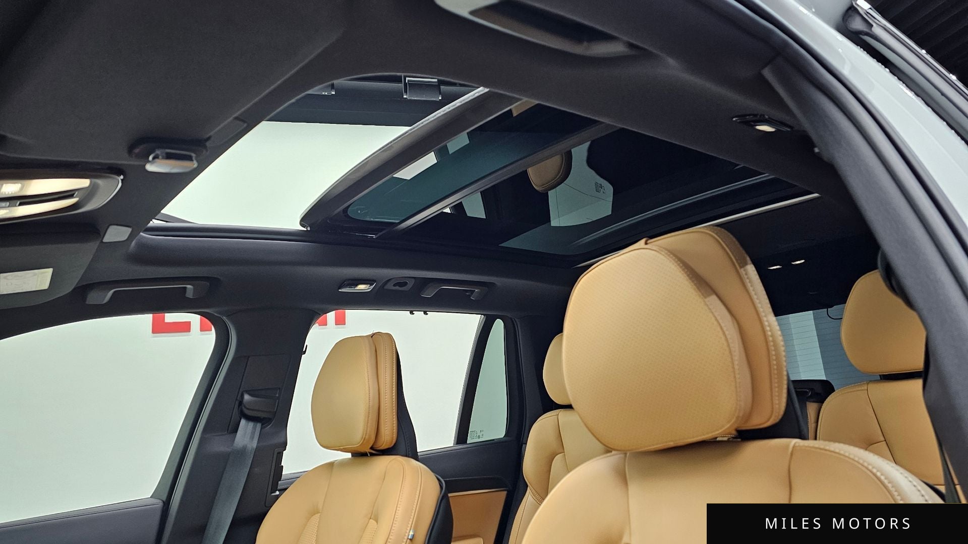 Volvo XC90 2024 — миниатюра 19