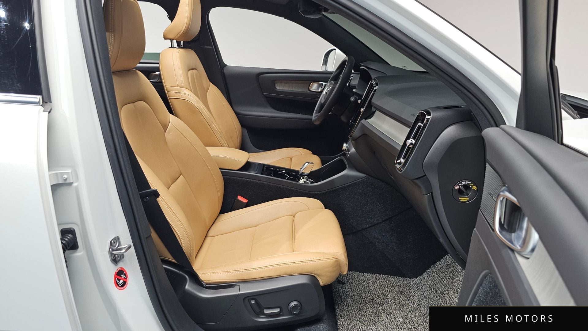 Volvo XC40 2021 — миниатюра 9