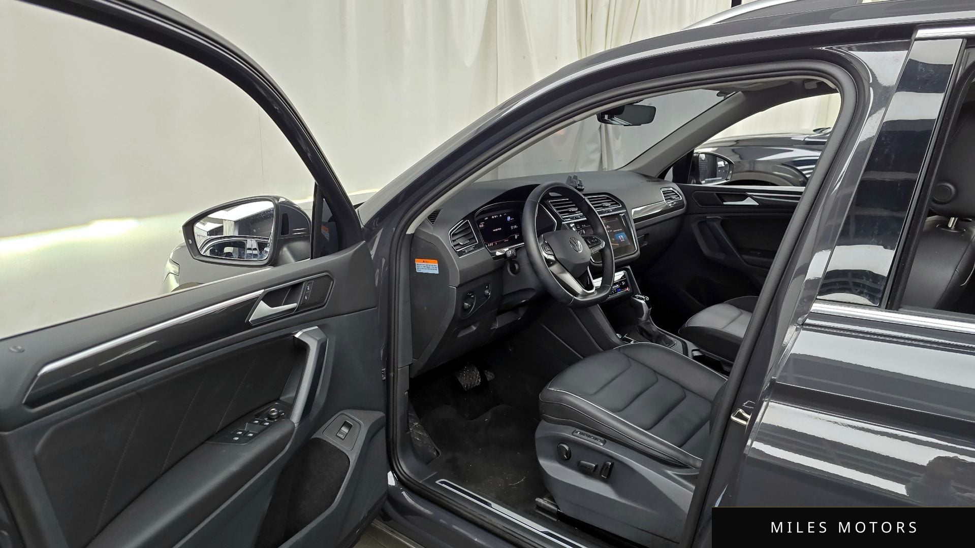 Volkswagen 티구안 2023 — миниатюра 10