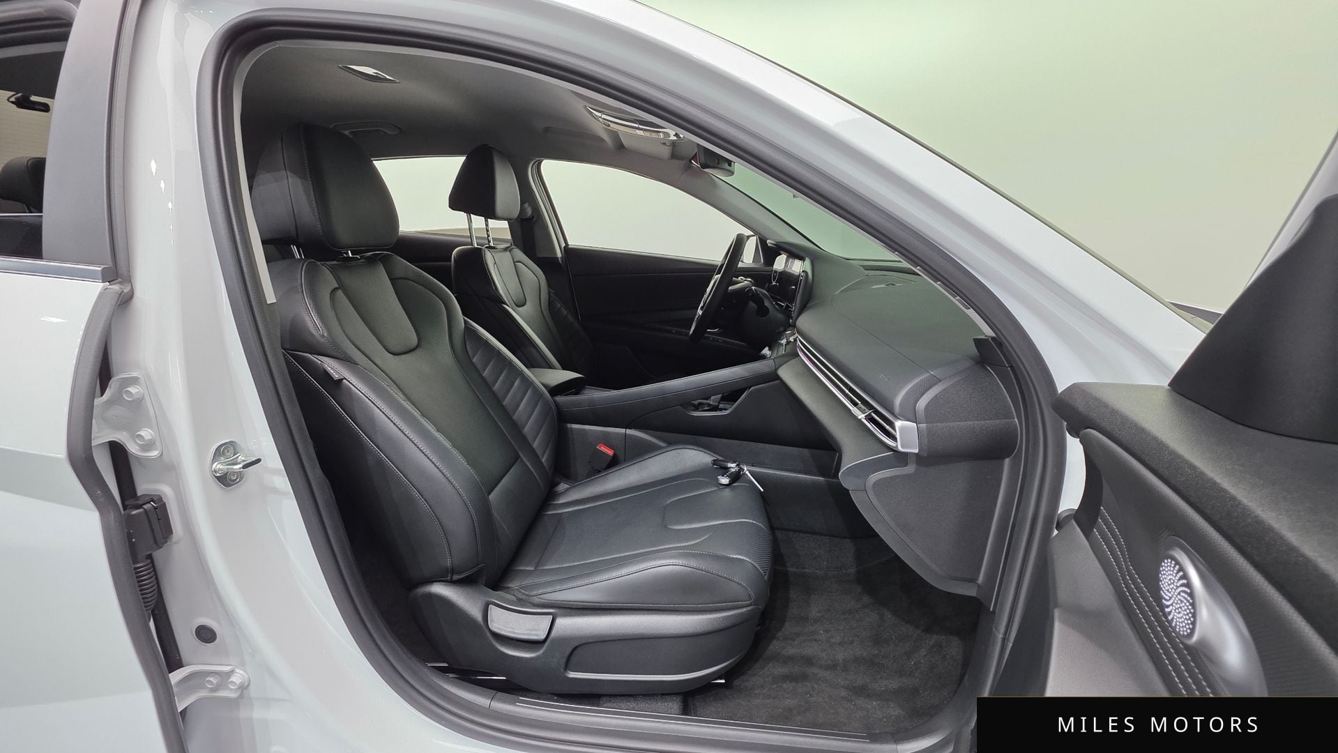 Hyundai AVANTE 2022 — миниатюра 10